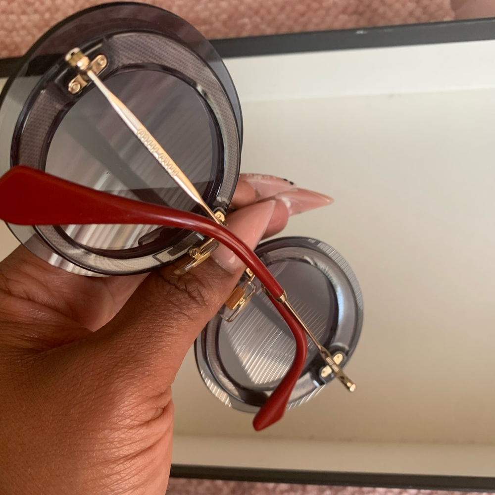 Miu Miu Round sunglasses - Picture 3 of 5